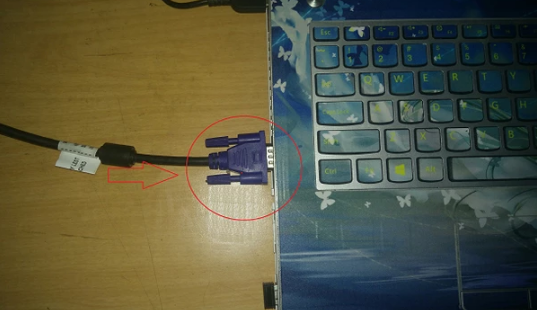 電腦如何設(shè)置兩個顯示器