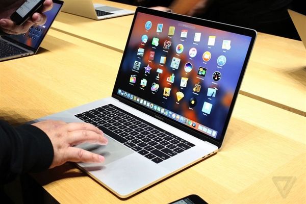 蘋(píng)果電腦出貨量大減！Macbook筆記本銷(xiāo)量下滑